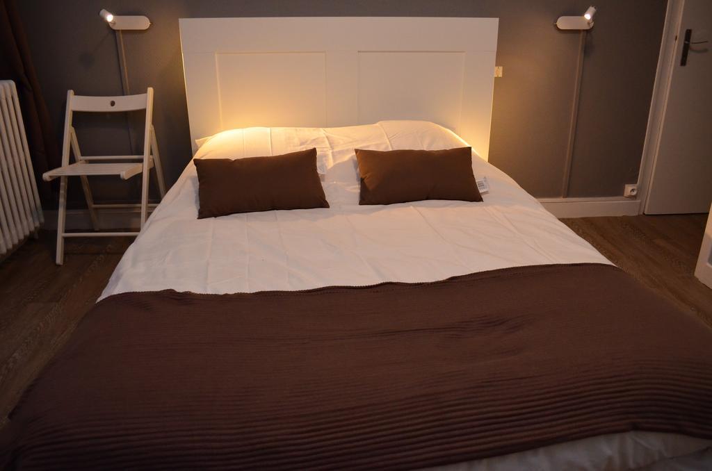 Auberge Du Lac Hotel Marcilly-sur-Tille Екстериор снимка