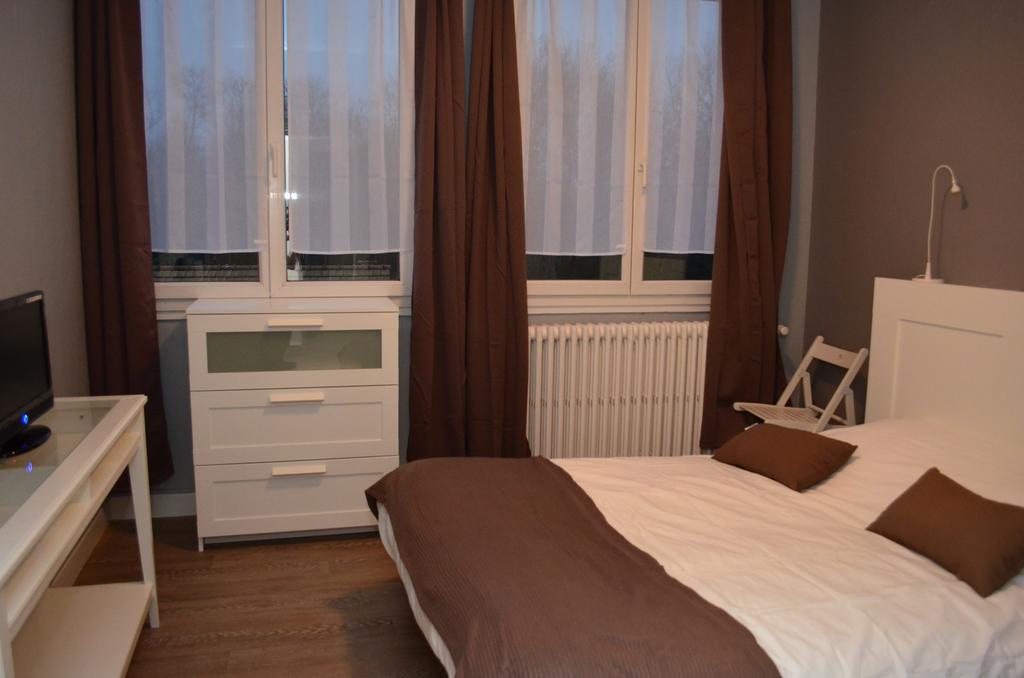 Auberge Du Lac Hotel Marcilly-sur-Tille Стая снимка