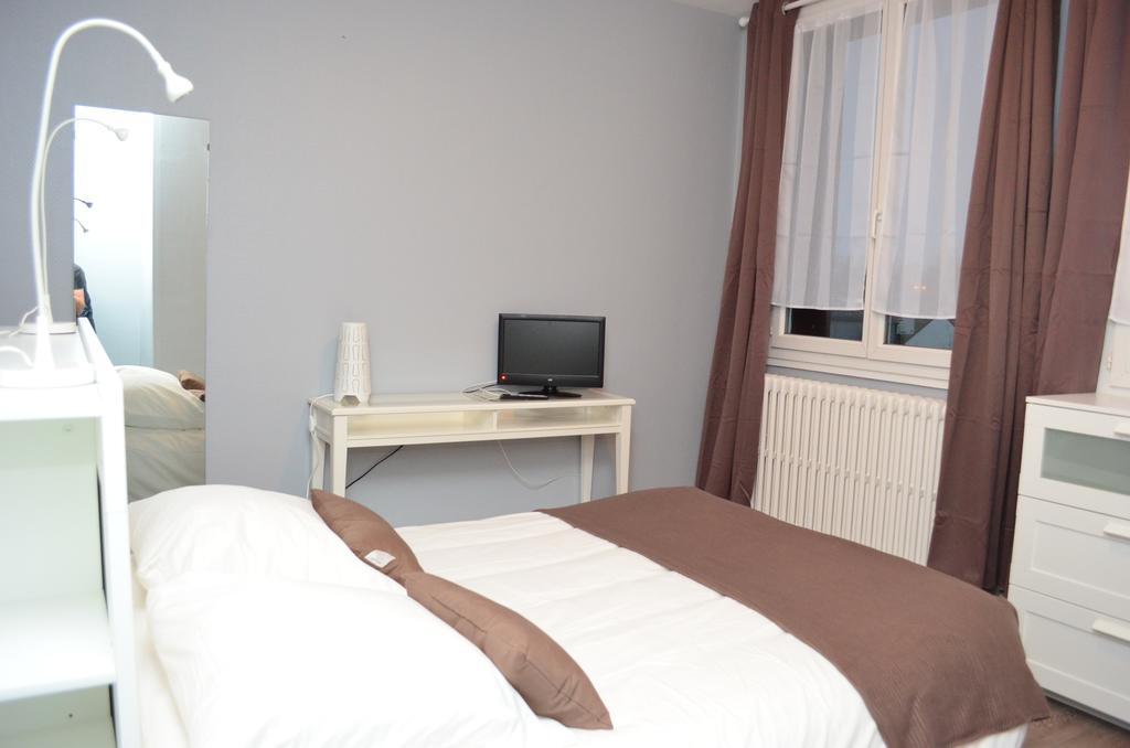 Auberge Du Lac Hotel Marcilly-sur-Tille Екстериор снимка